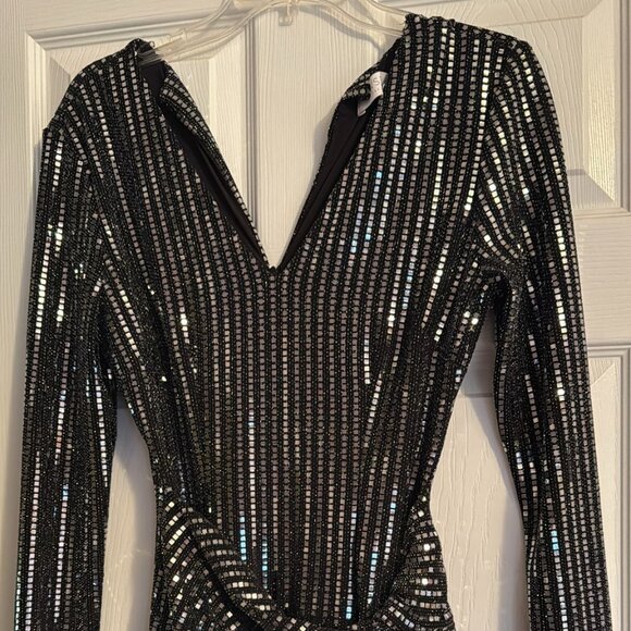 ASTR Cocktail Dress - Stunning Black and Silver Long-Sleeve Mini Dress - Picture 1 of 5